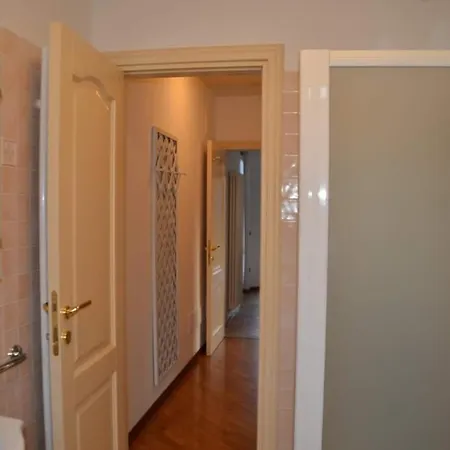 Le Serre Apartment *